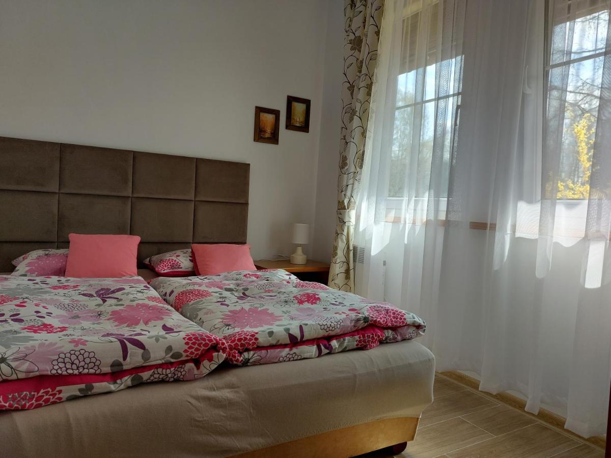 Domek Letniskowy Na Mazurach Giżycko Exteriör bild